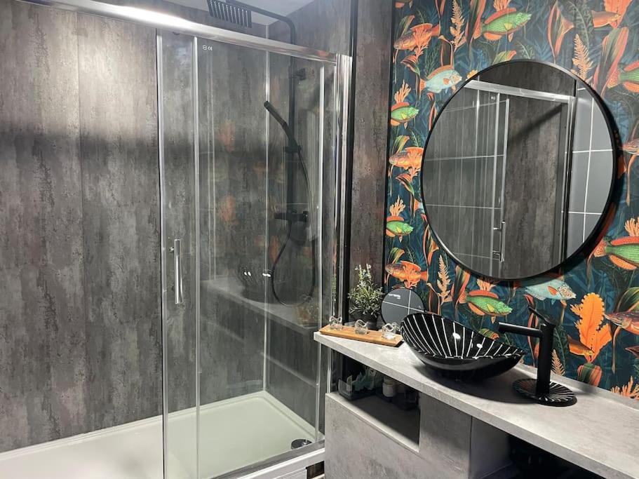 The Exclusive Jacuzzi Apartment Birmingham Ngoại thất bức ảnh
